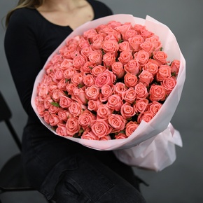 Букет 101 коралловая роза (70 см) в Зарайске