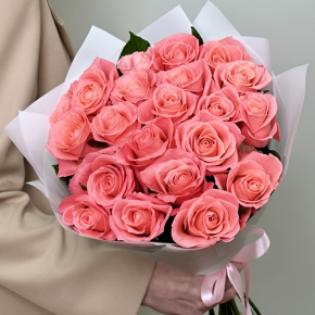 Букет из 21 коралловой розы (60 см) в Зарайске