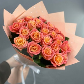 Букет из 25 роз Мисс Пигги (50 см) в Зарайске