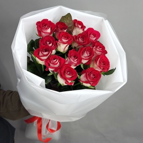 Букет из 15 рубиновых роз (70 см) в Зарайске