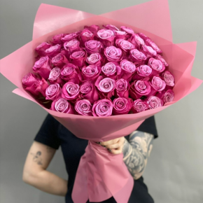 Букет из 51 розы Космик (60 см) в Зарайске