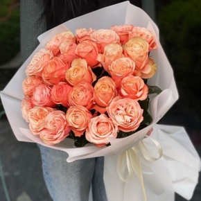 Букет из 23 пионовидных роз Эквадор сорта Кахала (60см) в Зарайске