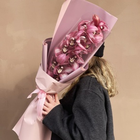 Букет из розовой орхидеи в Зарайске