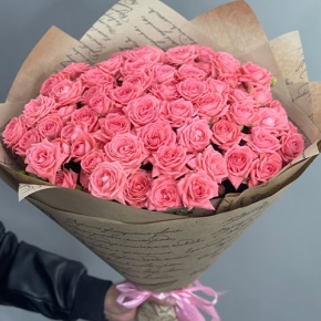 Букет из 15 кустовых коралловых роз (60 см) в Зарайске