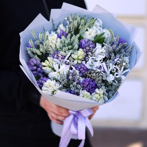 Букет "Алиби" из гиацинтов, вероники, нерине в Зарайске