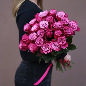 Букет из 25 роз Космик (50 см) в Зарайске