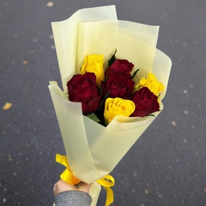 Букет из 7 Кенийских роз (40 см) в Зарайске
