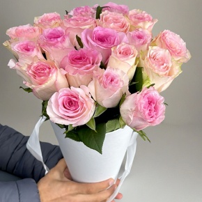 Букет из 21 розы Кения в конусе в Зарайске