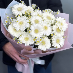 Нежный букет из гербер и ромашек в Зарайске