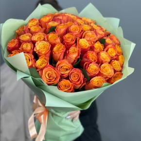Букет из 71 огненной розы (40 см) в Зарайске
