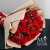 Букет 15 кустовых красных роз в Зарайске Букет 15 кустовых красных роз в Зарайске