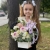 Композиция с георгинами на 1 сентября в белом ящике в Зарайске Композиция с георгинами на 1 сентября в белом ящике в Зарайске