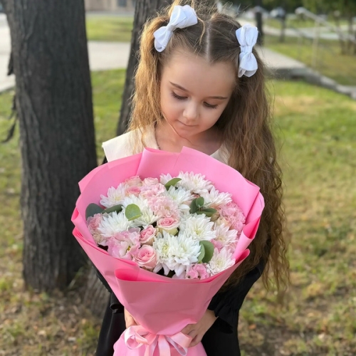 Букет из хризантем, эустом и роз в Зарайске